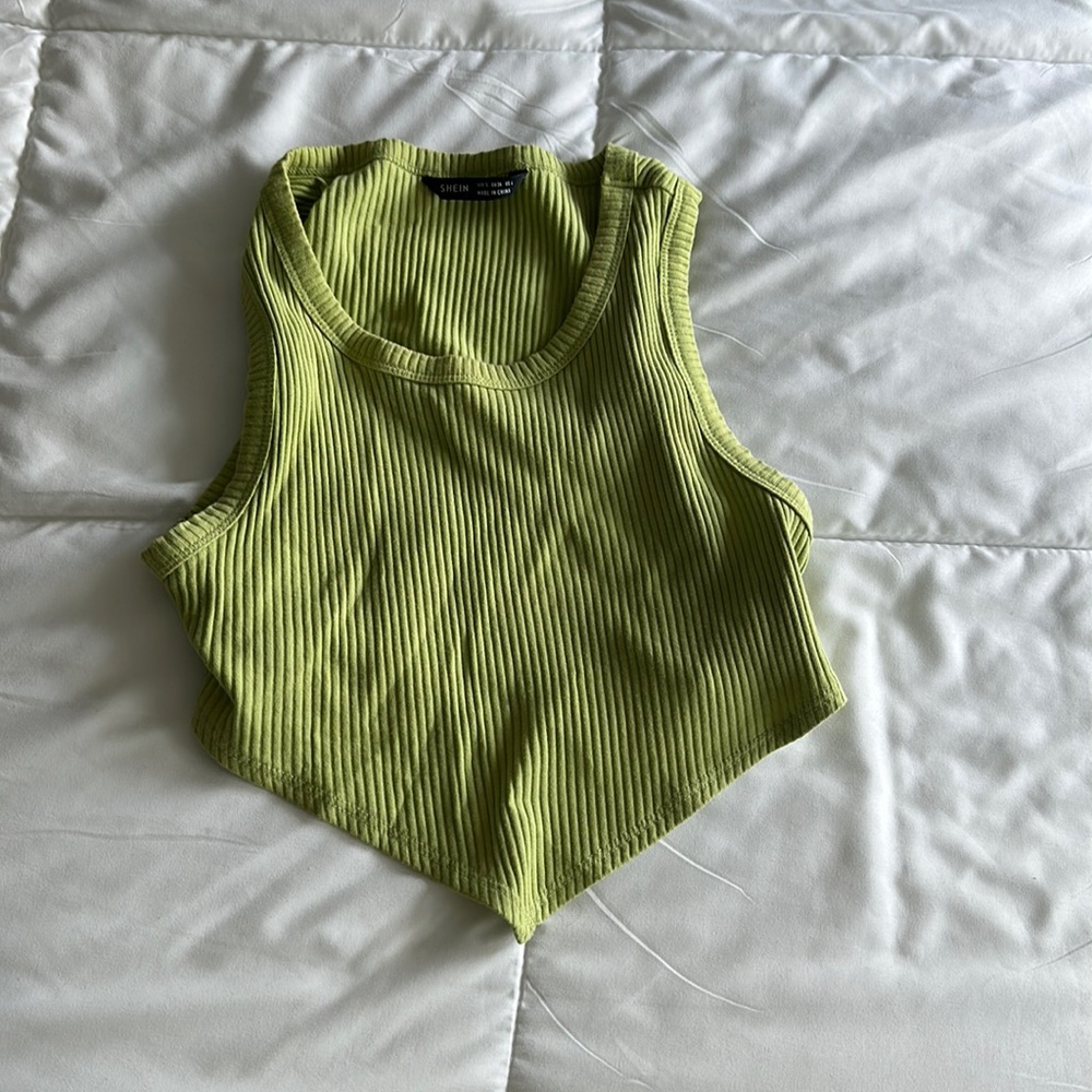 Green crop top tank